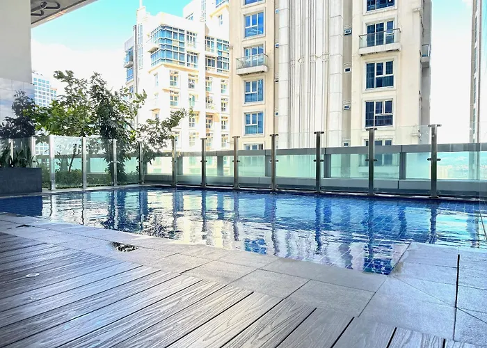 Apartment Eastwood Global Plaza Luxury 1bed With 2 Toilets And Laundry Manila