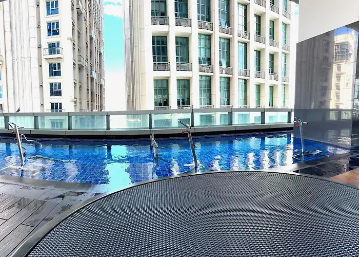 Eastwood Global Plaza Luxury 1bed With 2 Toilets And Laundry Apartment