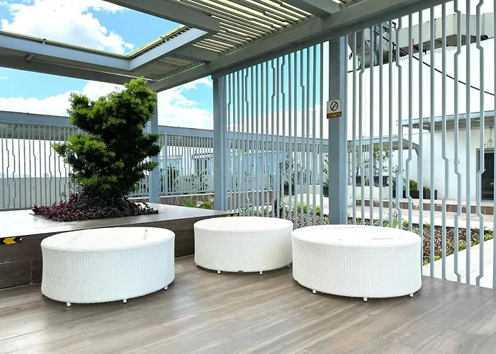 Eastwood Global Plaza Luxury 1bed With 2 Toilets And Laundry * Manila