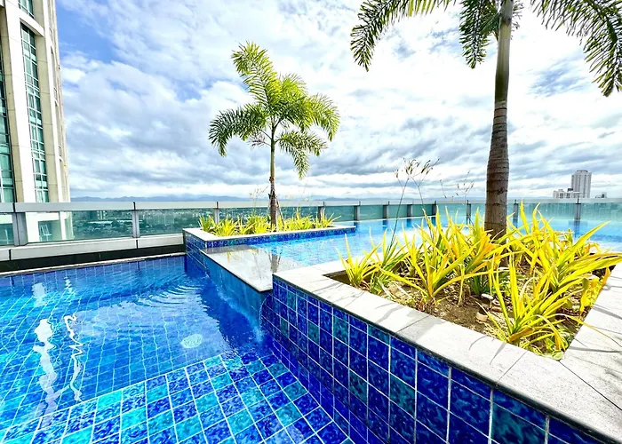 Eastwood Global Plaza Luxury 1bed With 2 Toilets And Laundry Apartment